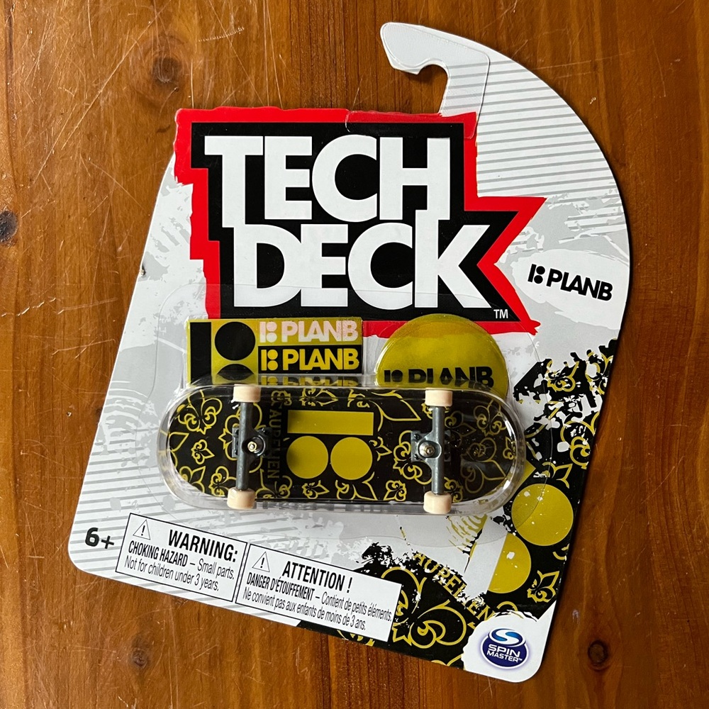 RARE PlanB x Tech Deck Mini Fingerboard